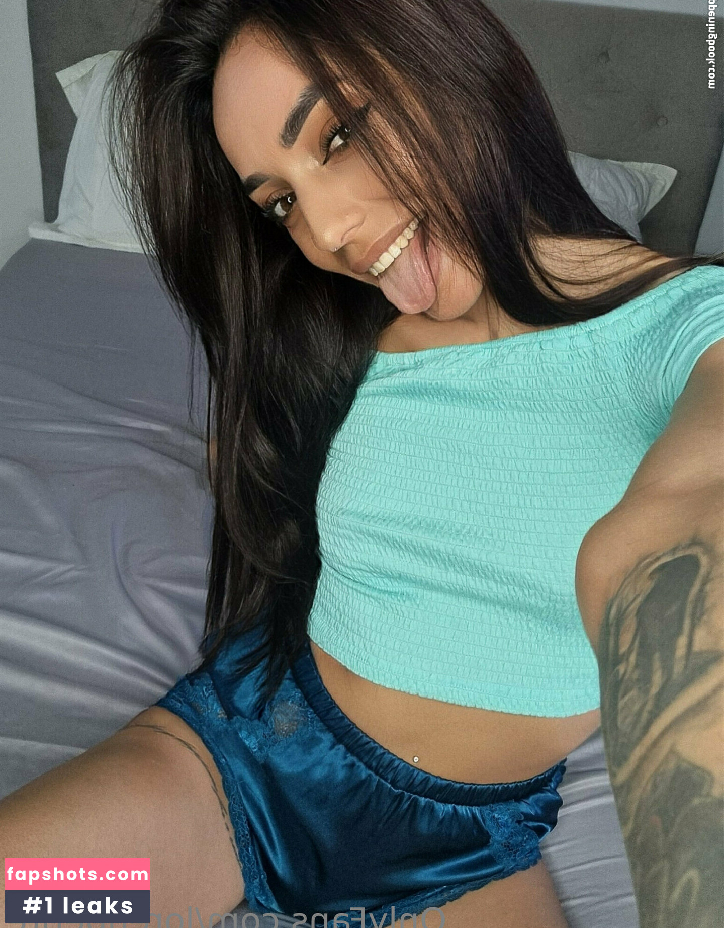 lorenpetite gallery photo #3