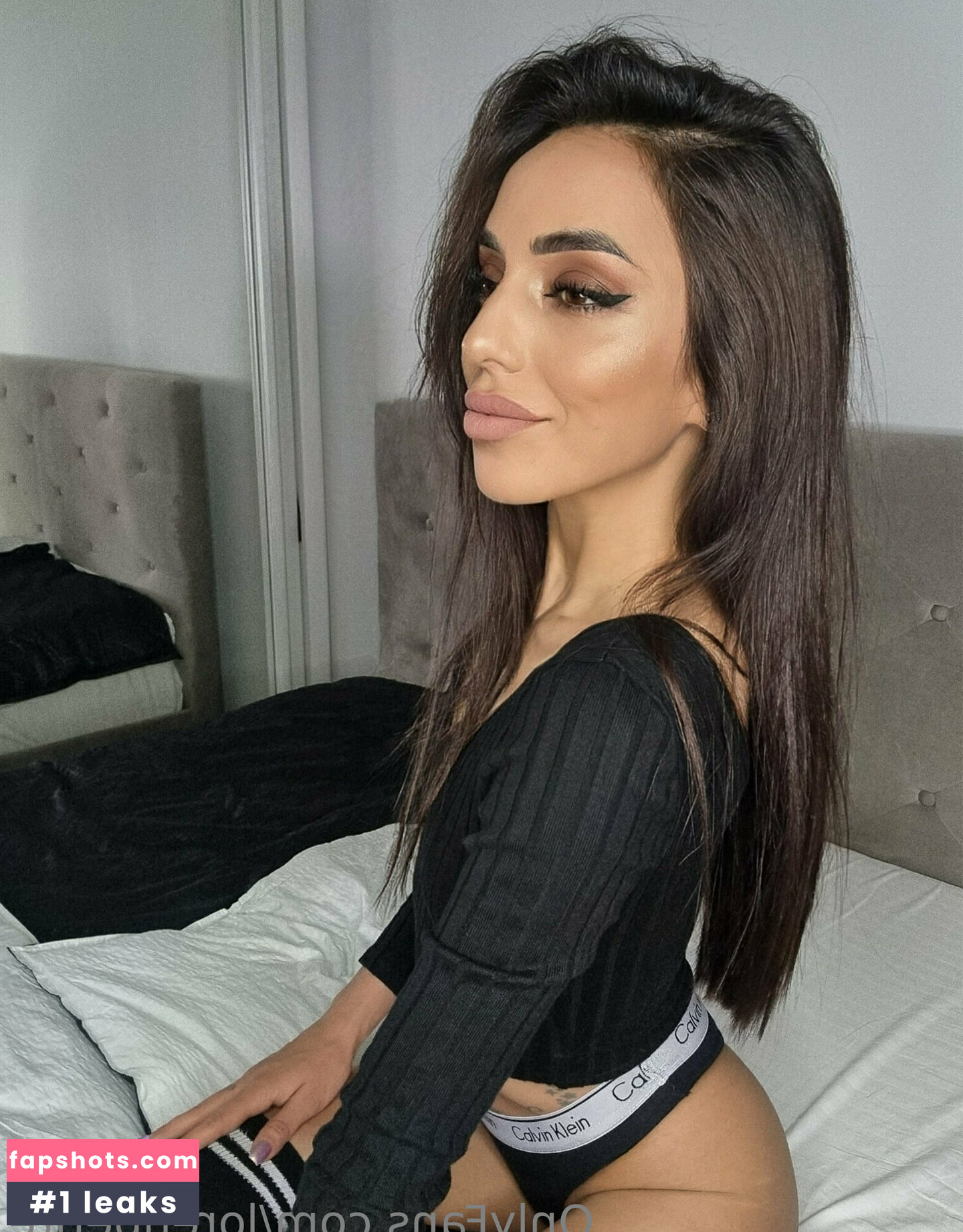 lorenpetite gallery photo #30