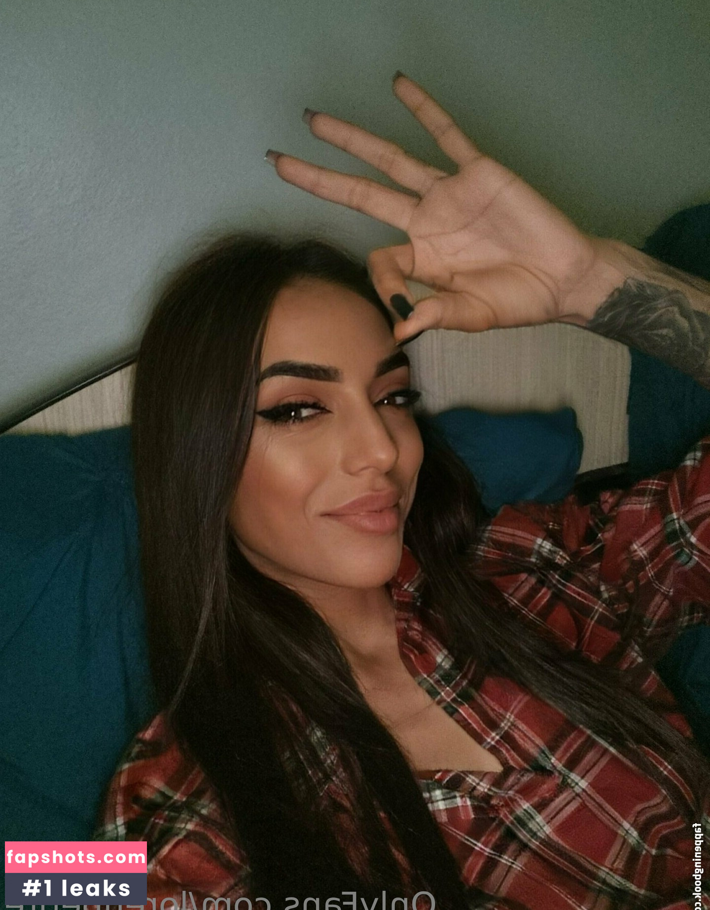 lorenpetite gallery photo #37