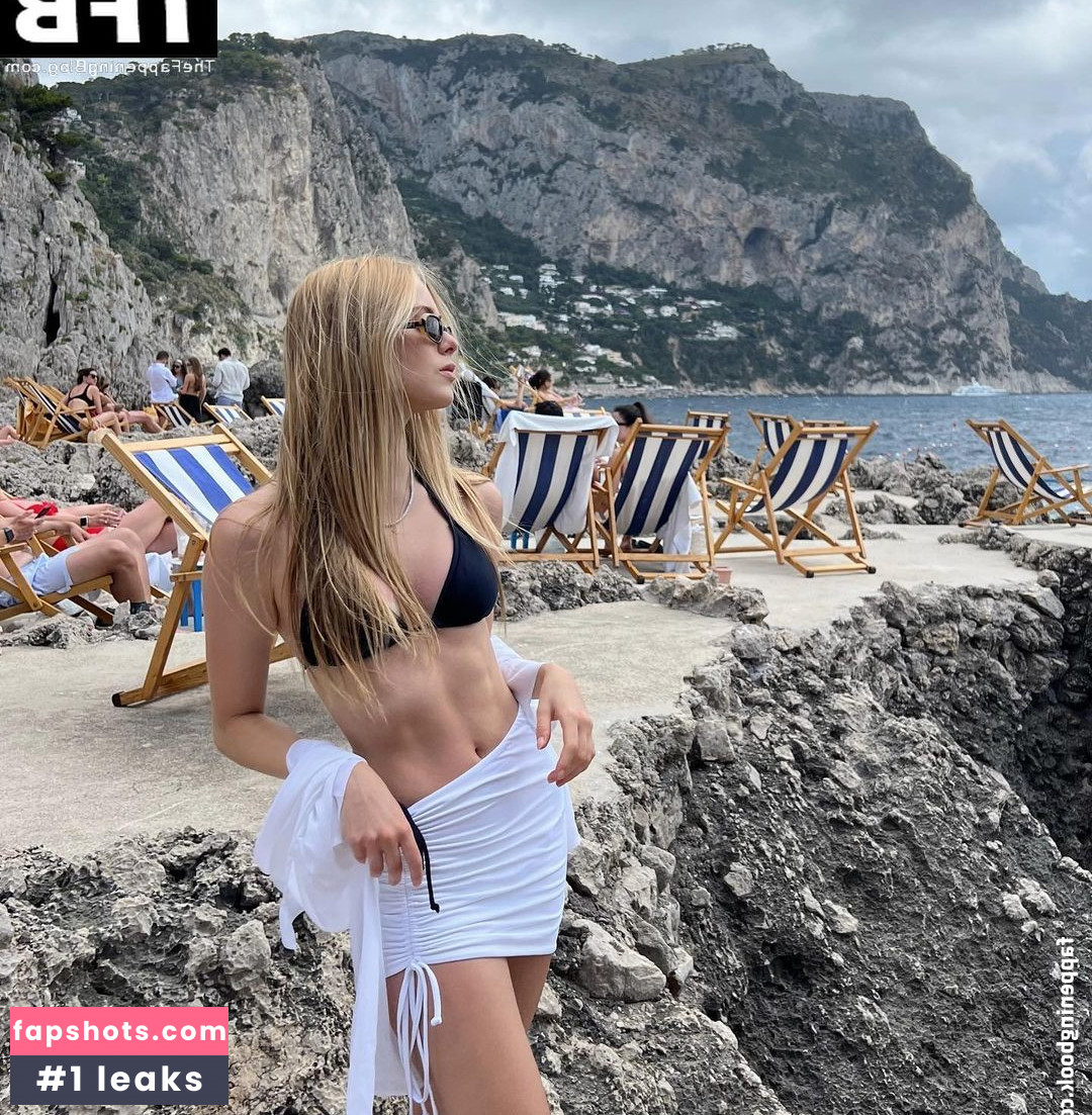 Loreto Peralta nude babe gallery