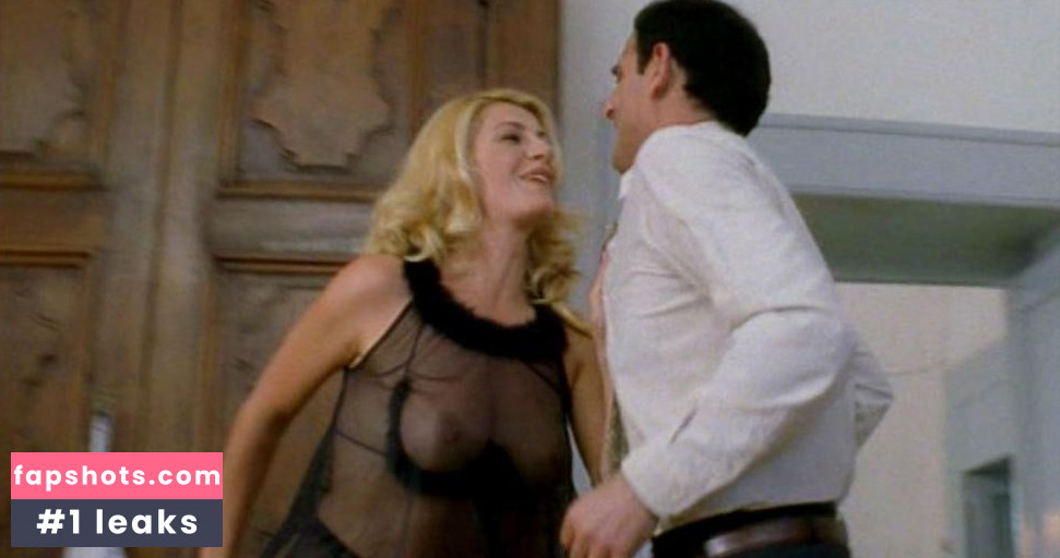 Loretta Rossi gallery photo #3