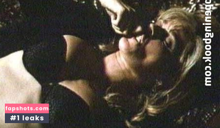 Lorraine Bracco gallery photo #17