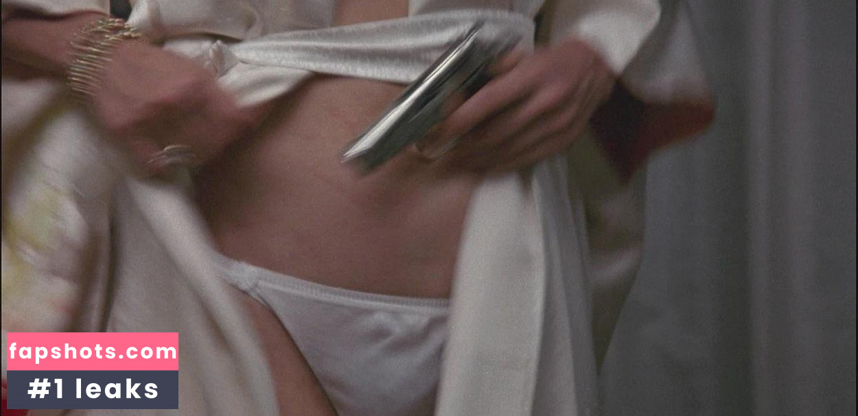 Lorraine Bracco gallery photo #37