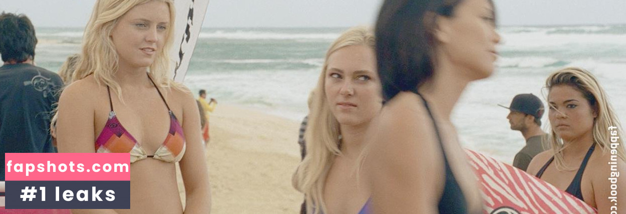 Lorraine Nicholson gallery photo #2