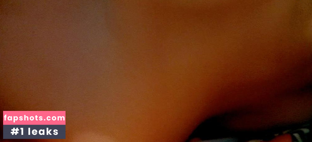 Lorraine Pilkington gallery photo #5