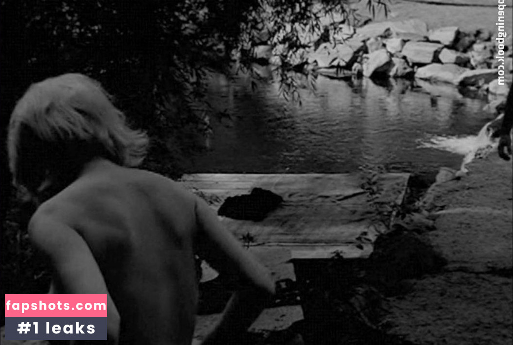 Lorraine Rogers gallery photo #2