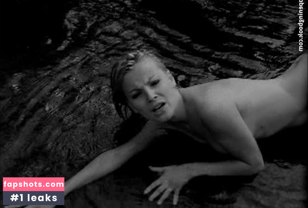 Lorraine Rogers nude babe gallery