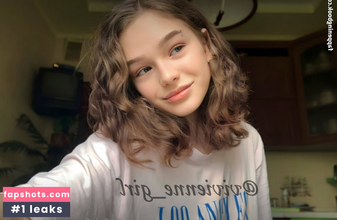 loryloveit gallery photo #2