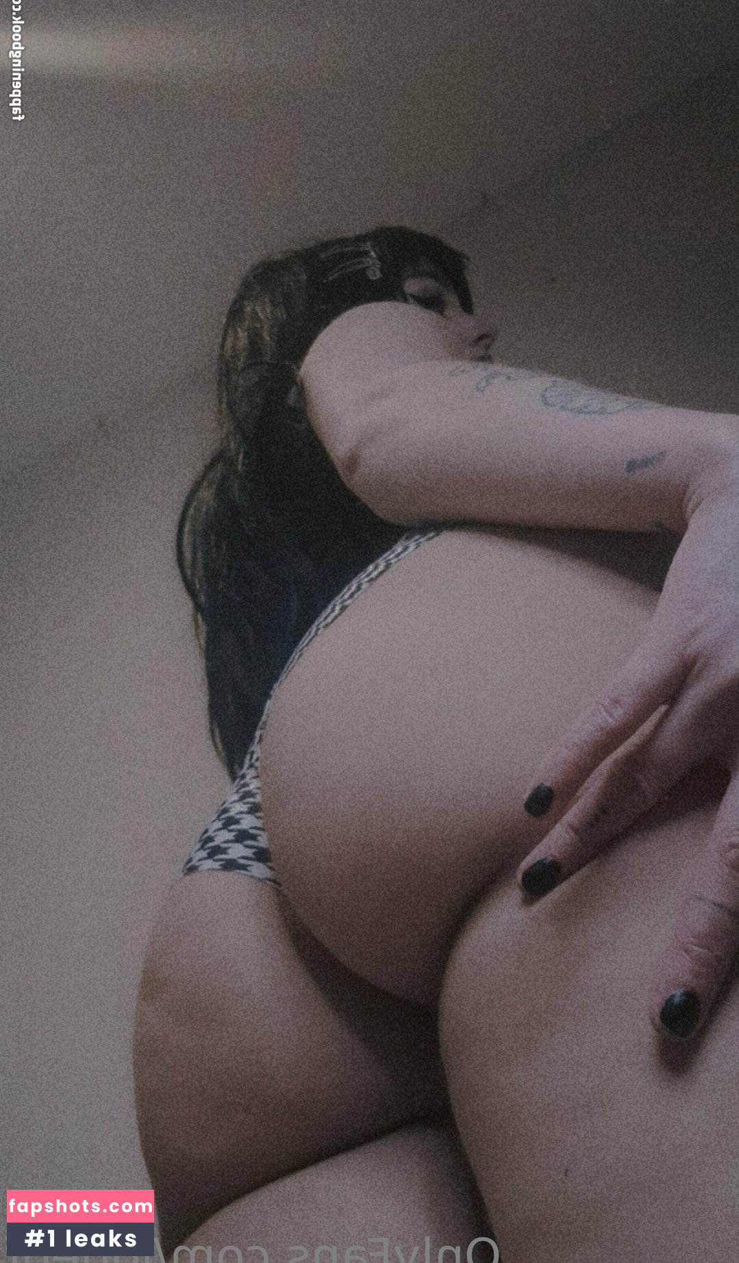 lotjeof gallery photo #40