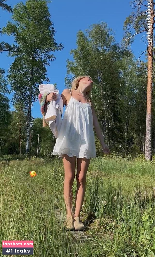 Lotta Emilie Stichler gallery photo #39