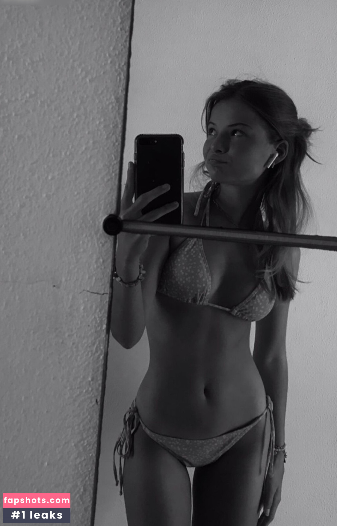 Lotta Emilie Stichler gallery photo #63