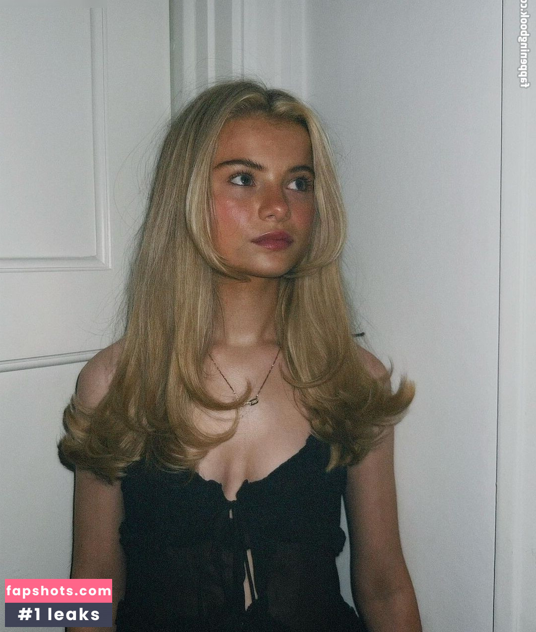 Lotta Emilie Stichler gallery photo #69