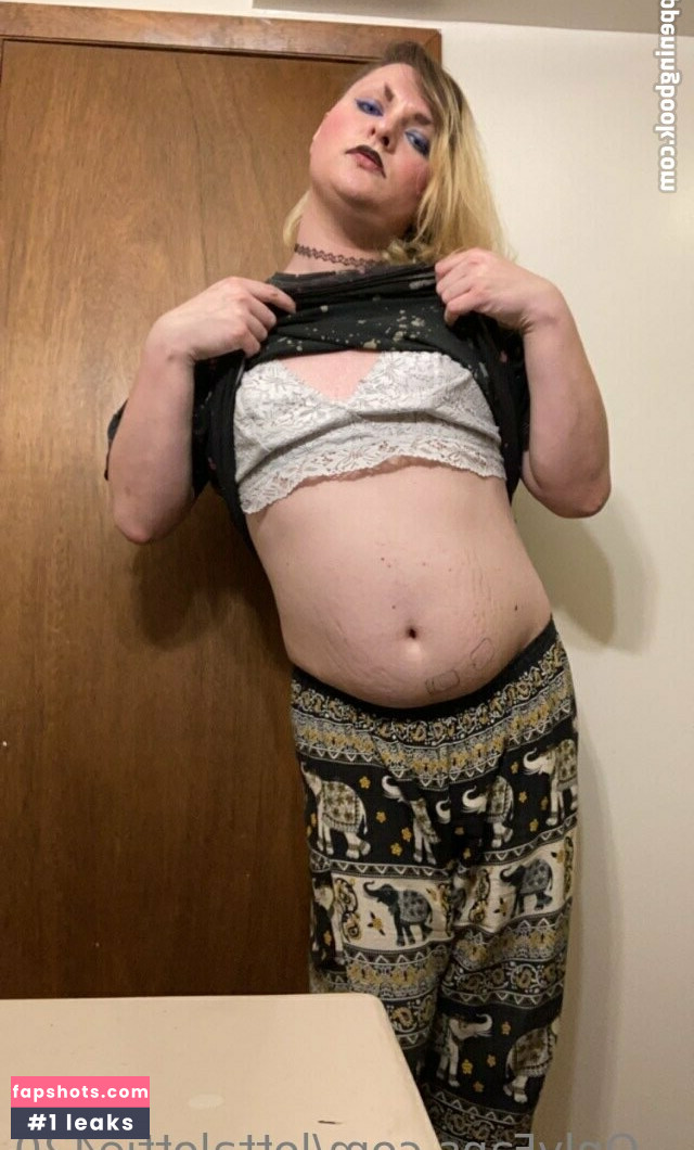 lottalottie420 gallery photo #4