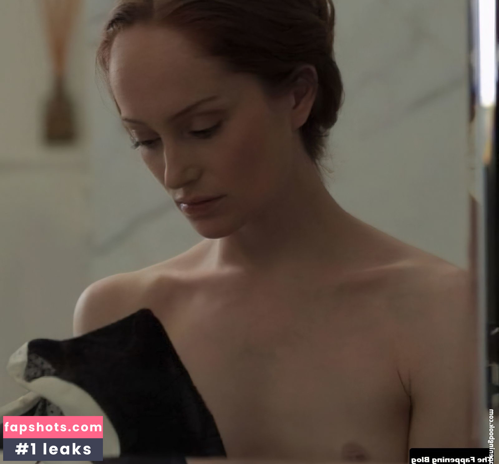 Lotte Verbeek gallery photo #31