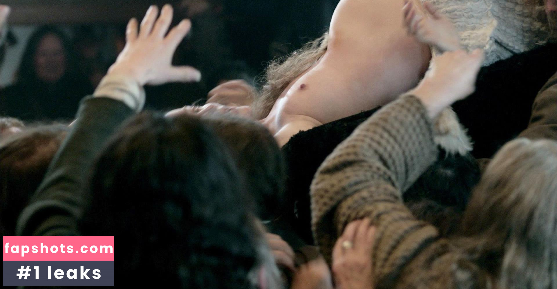 Lotte Verbeek gallery photo #76