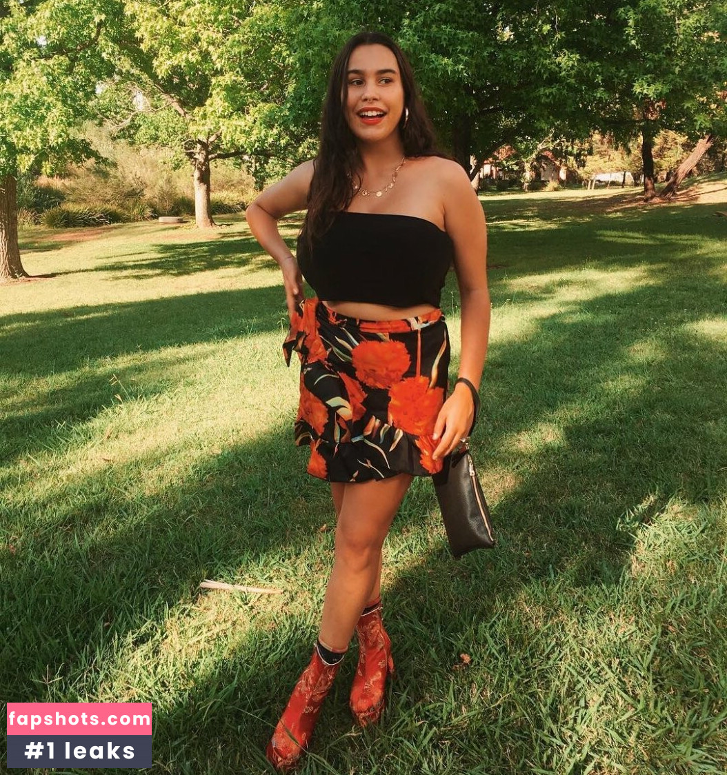 Lotti Loka gallery photo #46