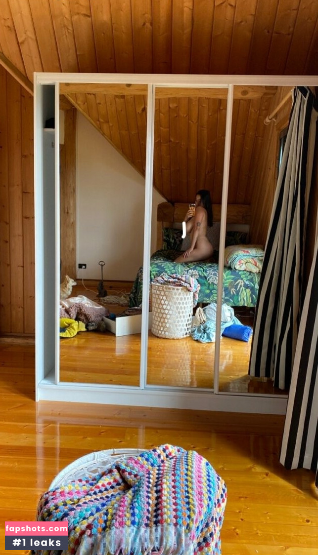 Lotti Loka gallery photo #47