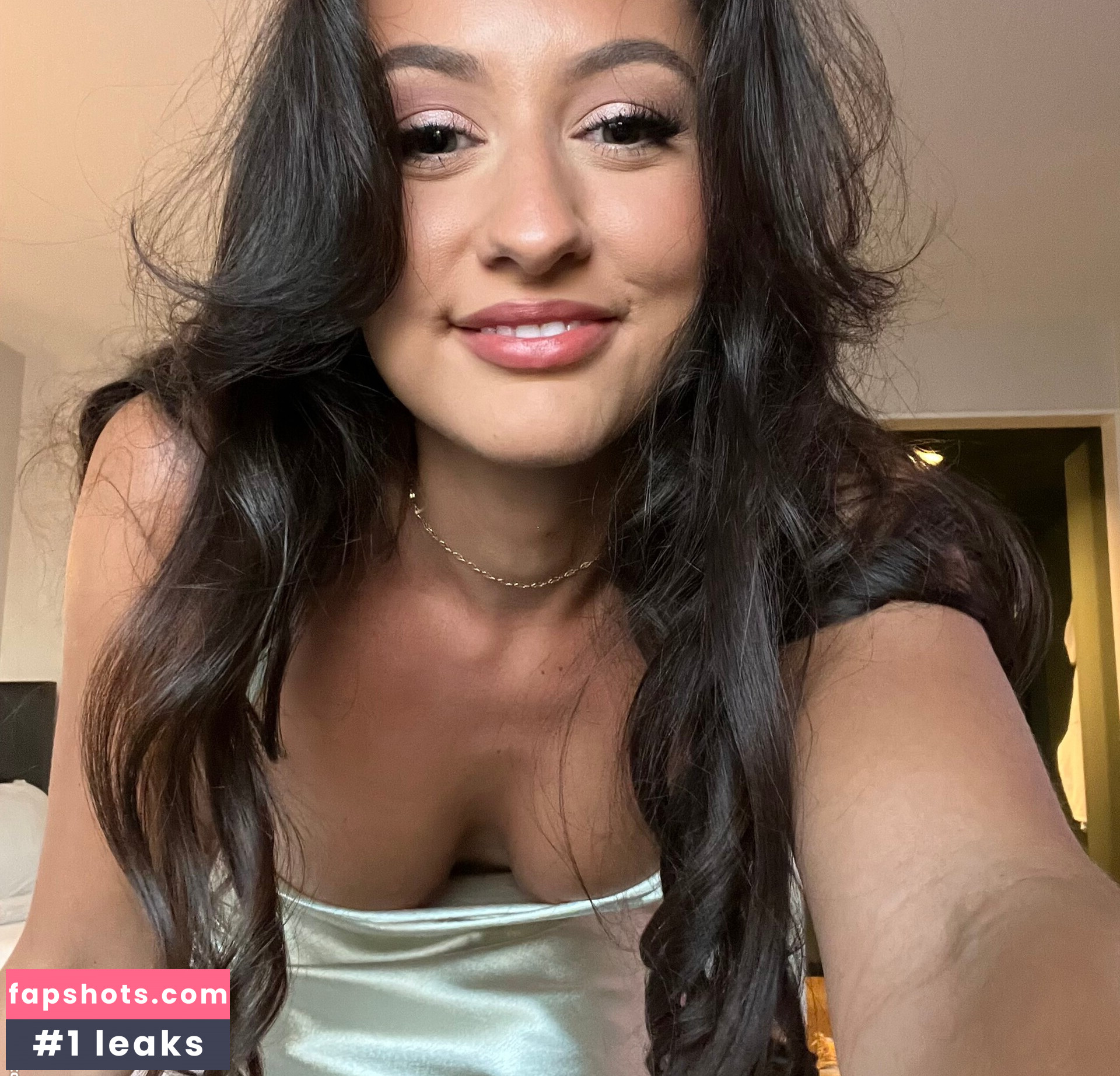 Lottie Loves ASMR gallery photo #7