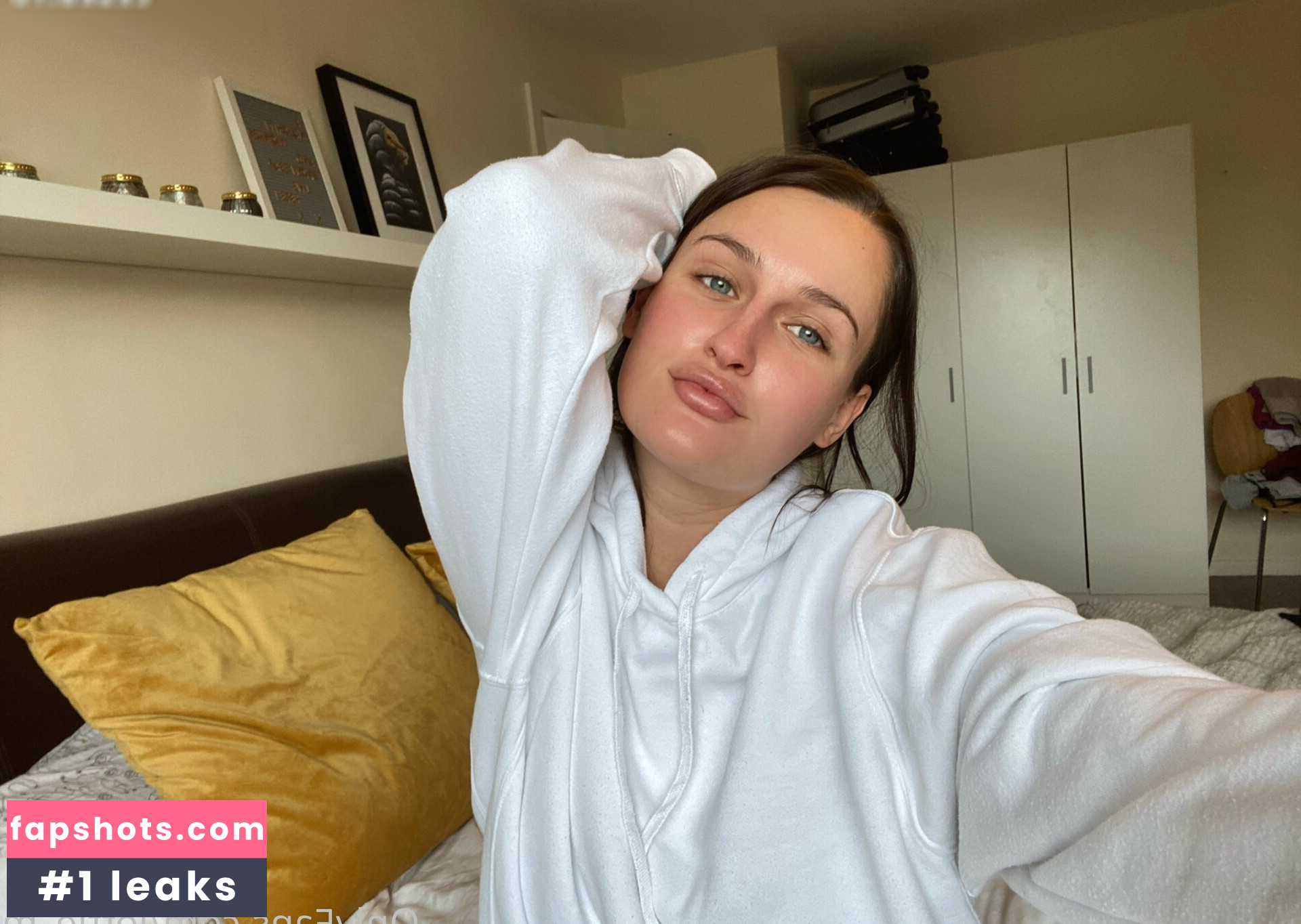 lottie_m aka charlottemx Nahé úniky fotek pouze od fanoušků #338 - Fapshots