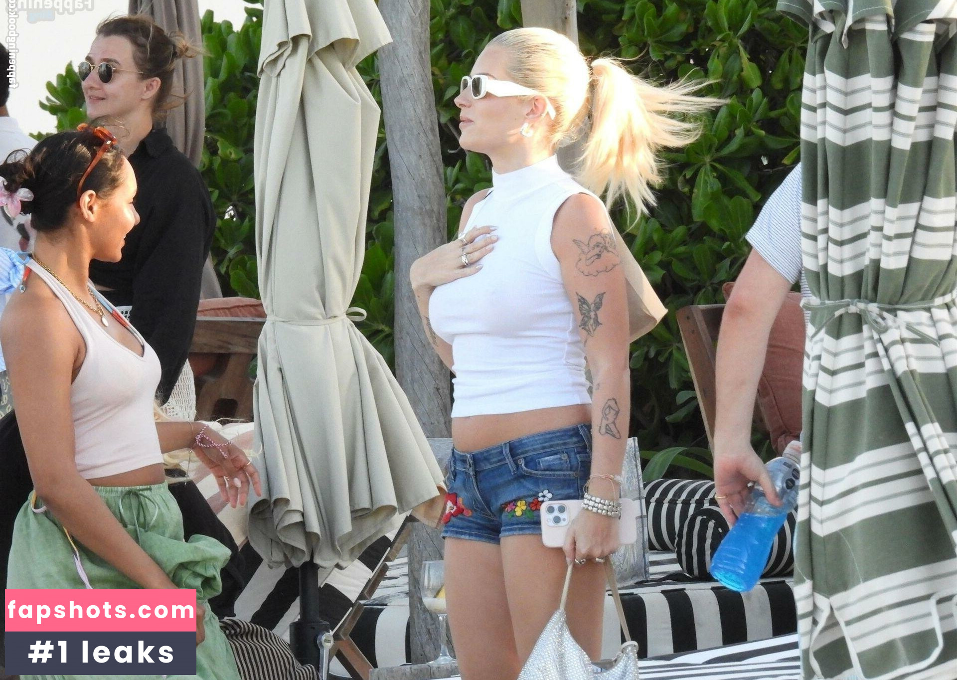 Lottie Moss gallery photo #120