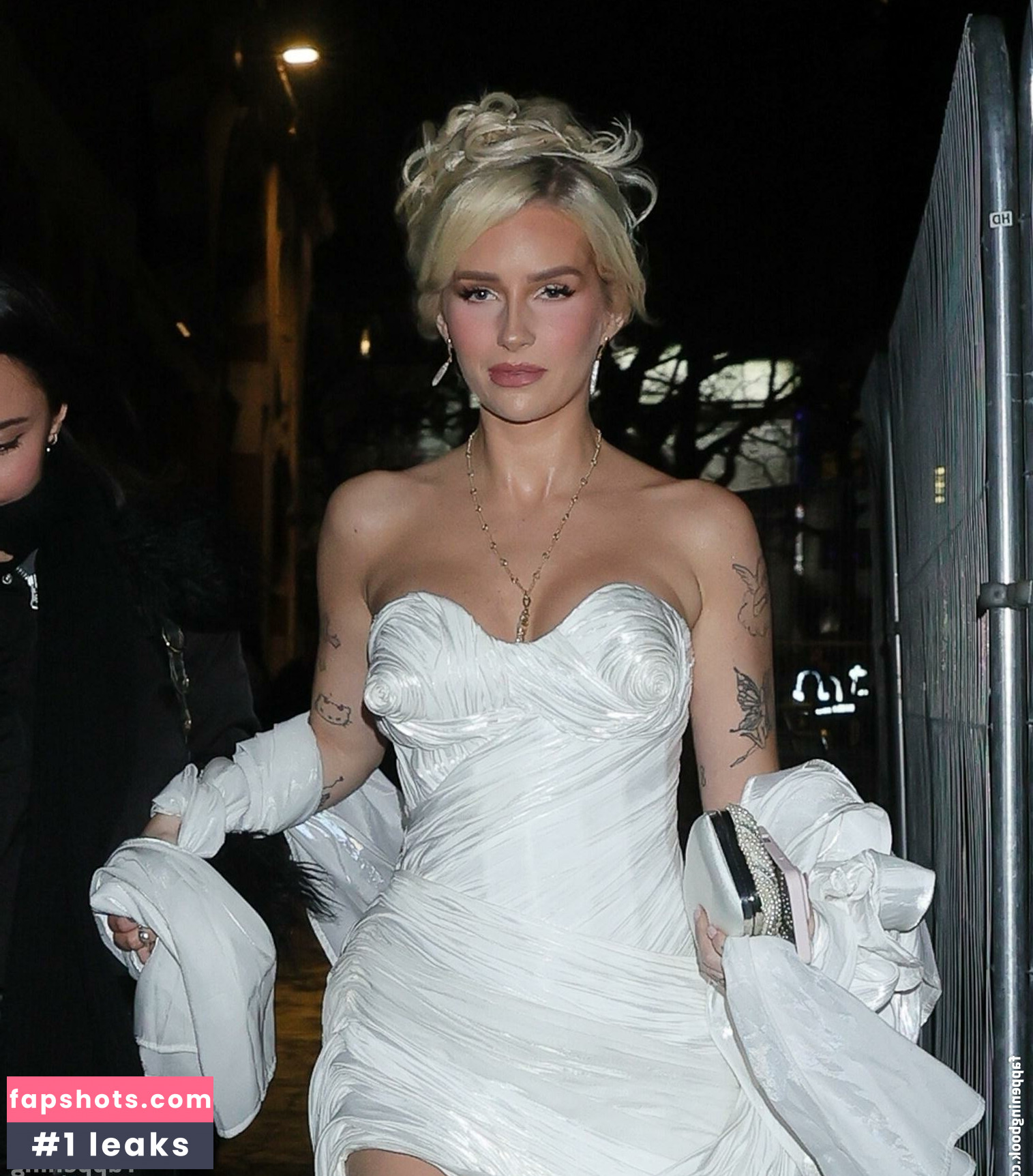 Lottie Moss gallery photo #30