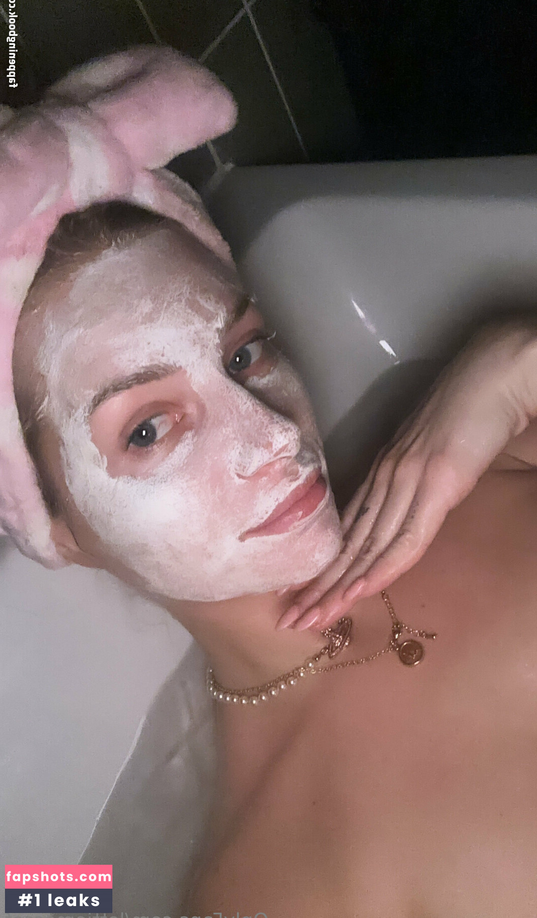 Lottie Moss gallery photo #4