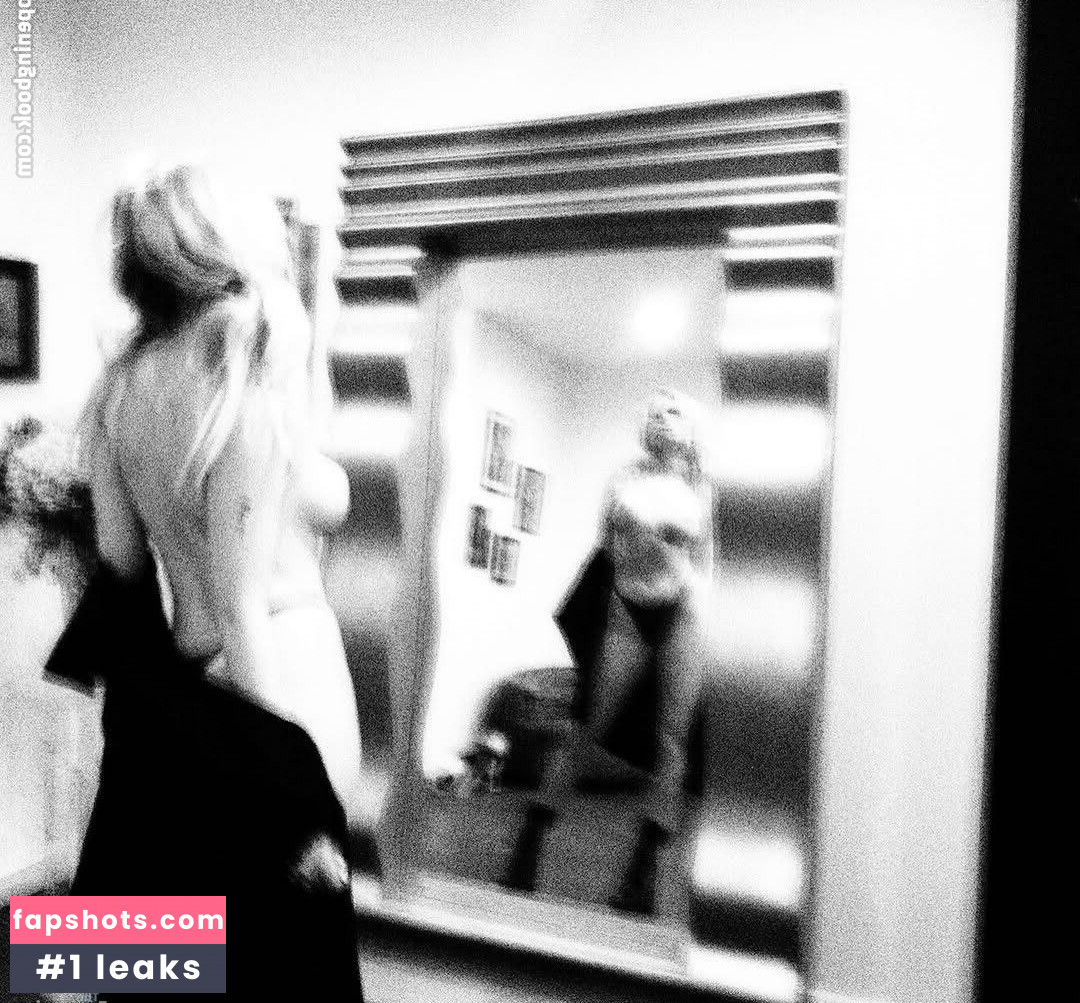 Lottie Moss gallery photo #53