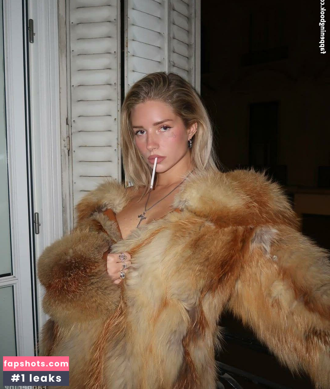 Lottie Moss gallery photo #7