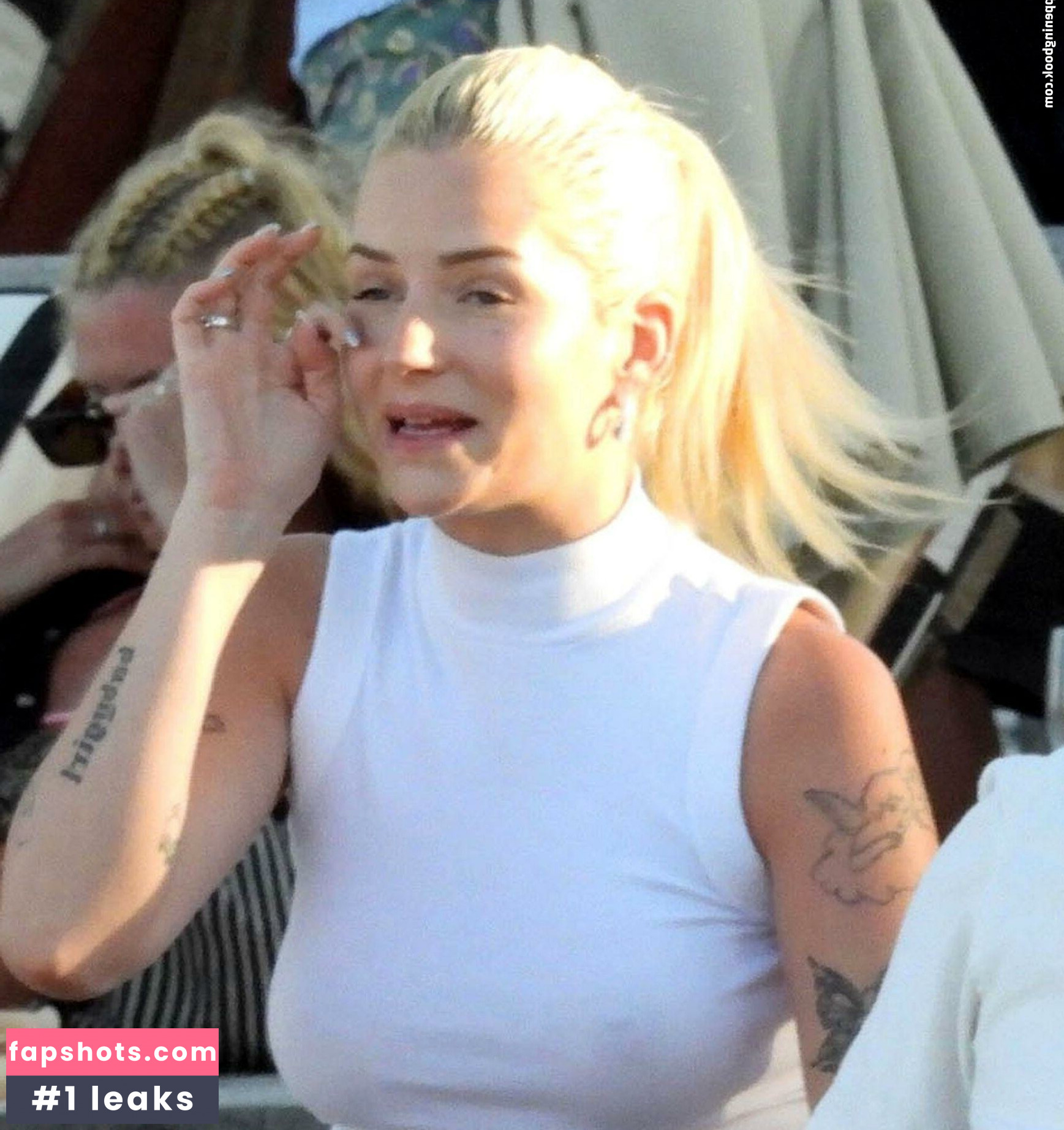 Lottie Moss gallery photo #89