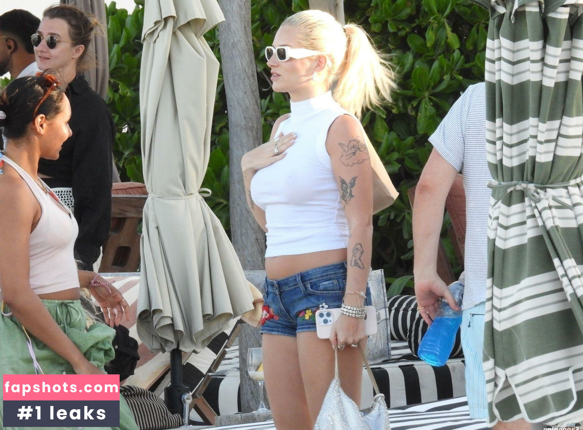 Lottie Moss gallery photo #95