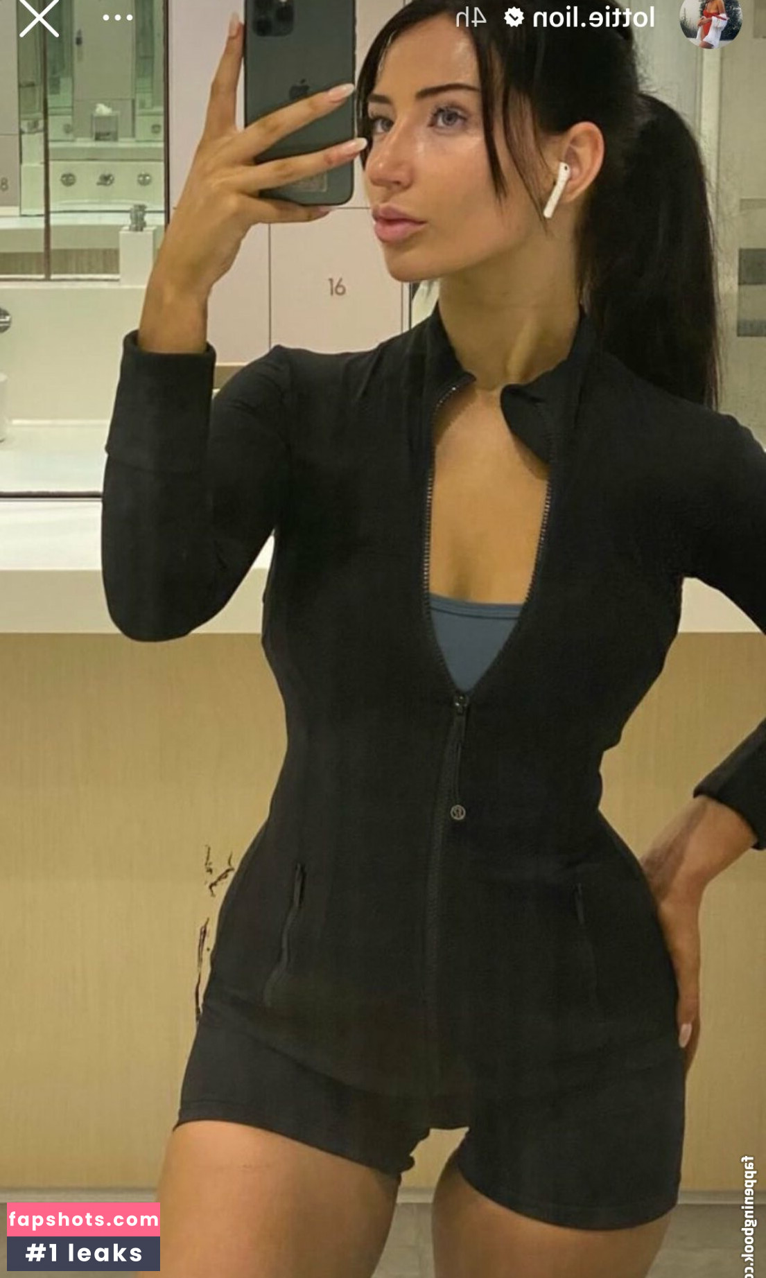 LottieLion gallery photo #11