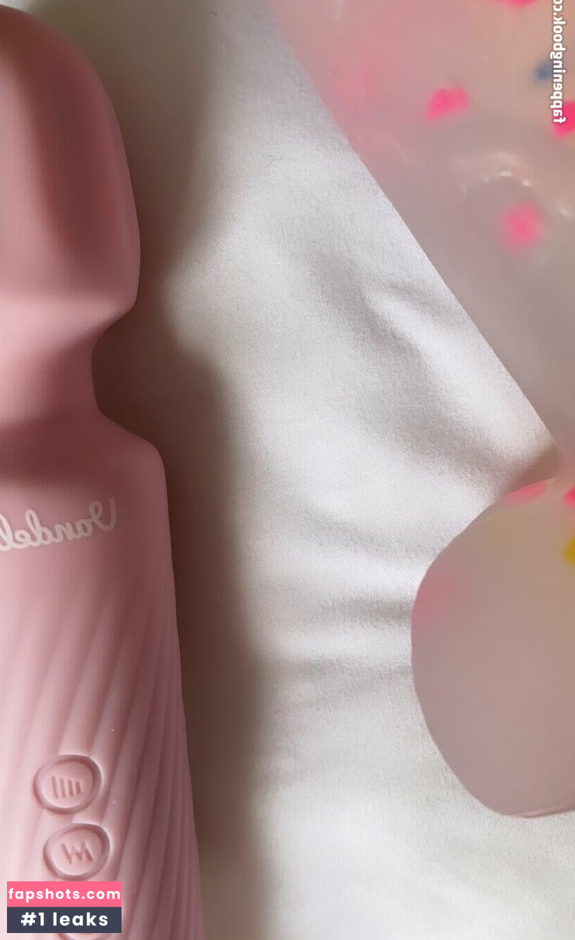 lottieskyee gallery photo #14