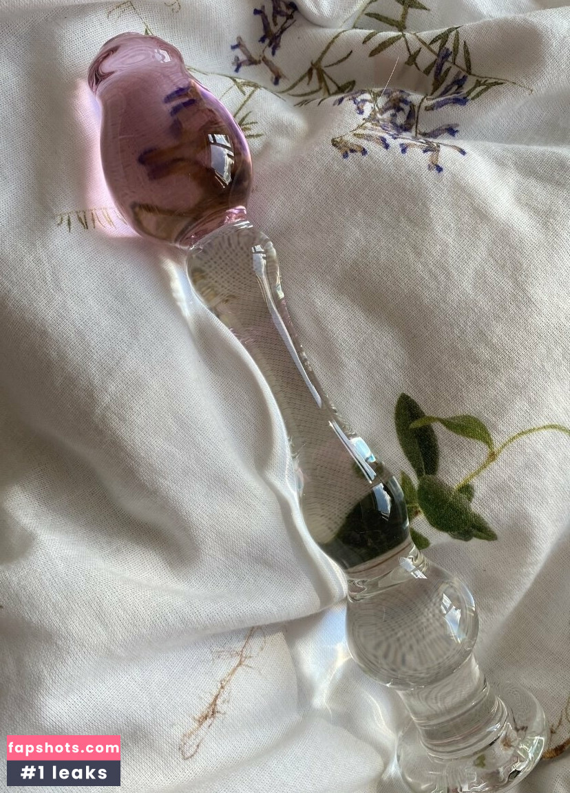 lottieskyee gallery photo #5