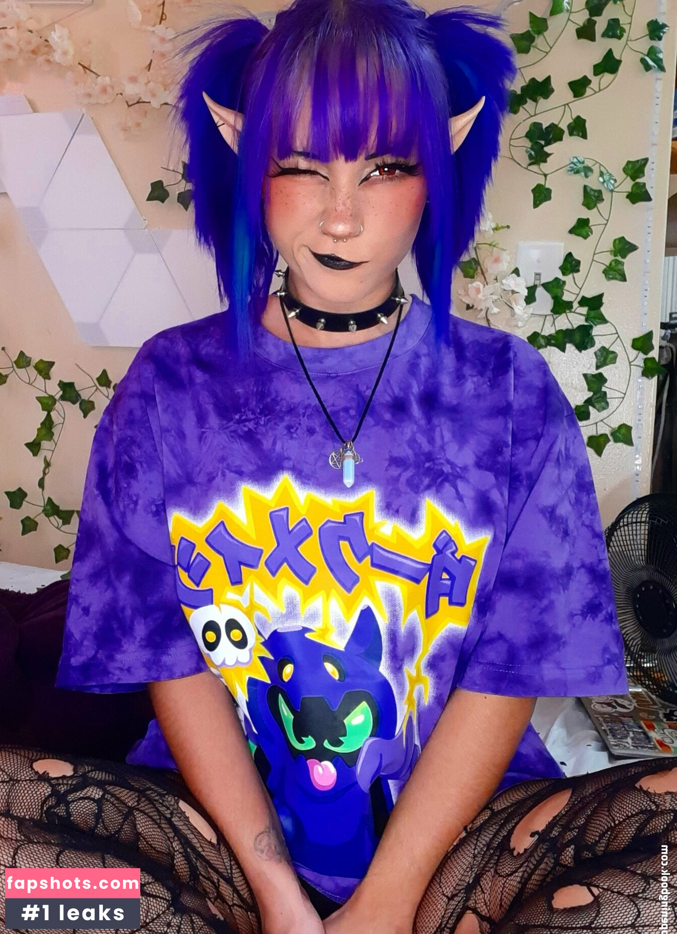 LotusJayne gallery photo #78