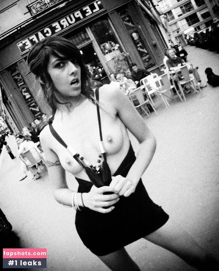 Lou Charmelle Filtración Desnuda OnlyFans Foto #4 - Fapshots