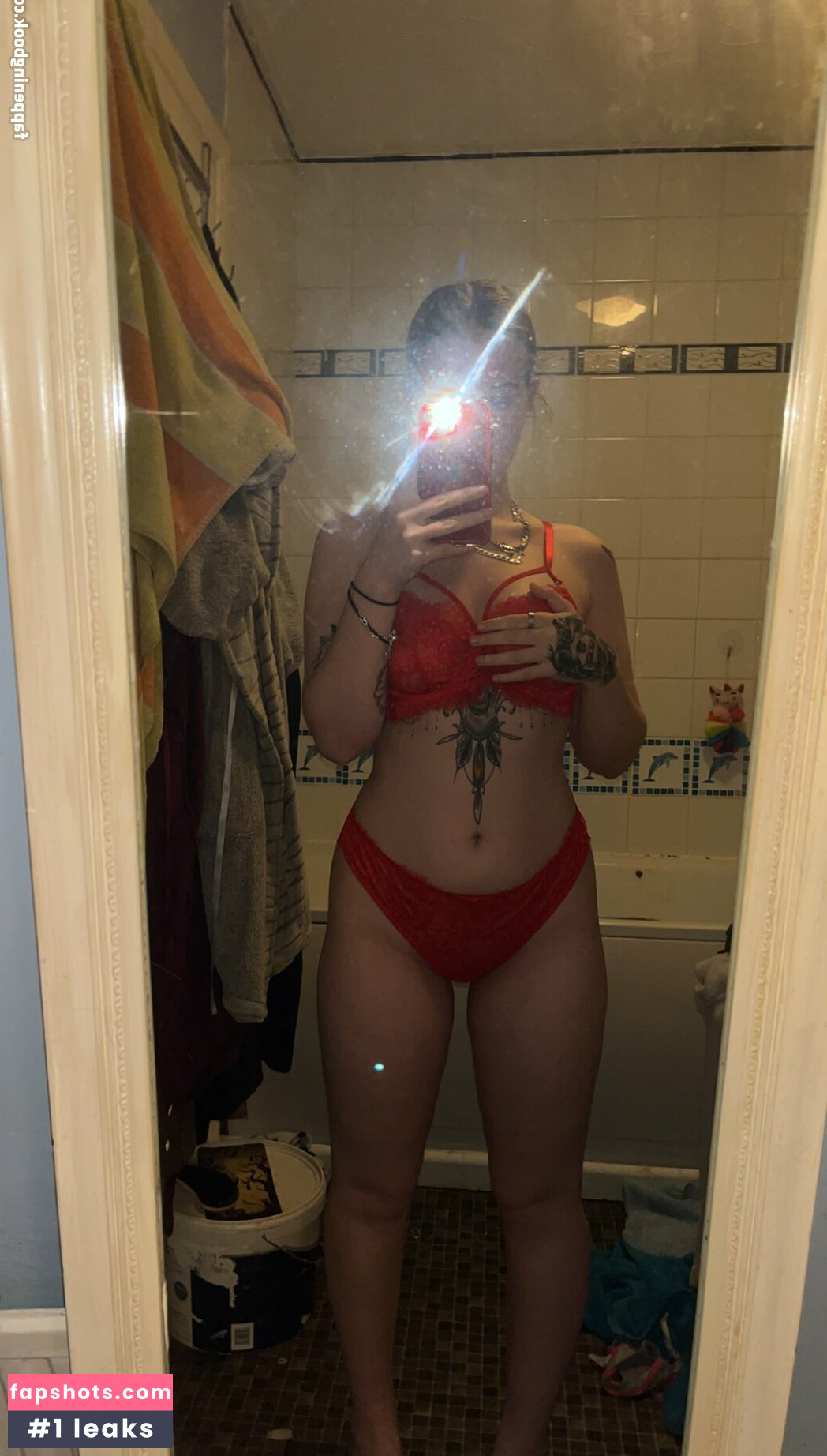 lou884 gallery photo #3