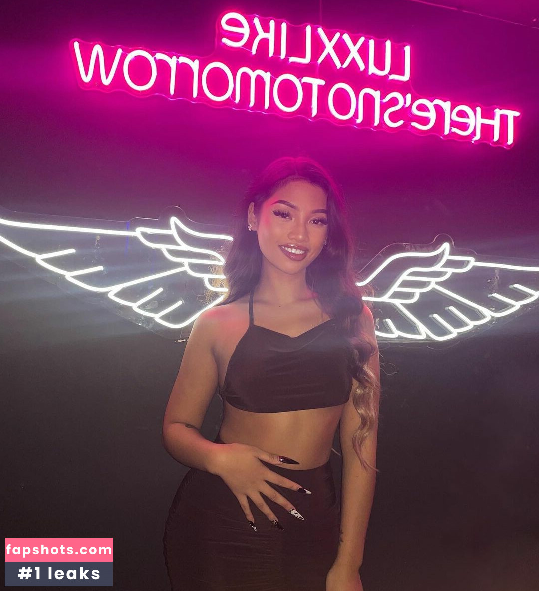 Louaira gallery photo #3