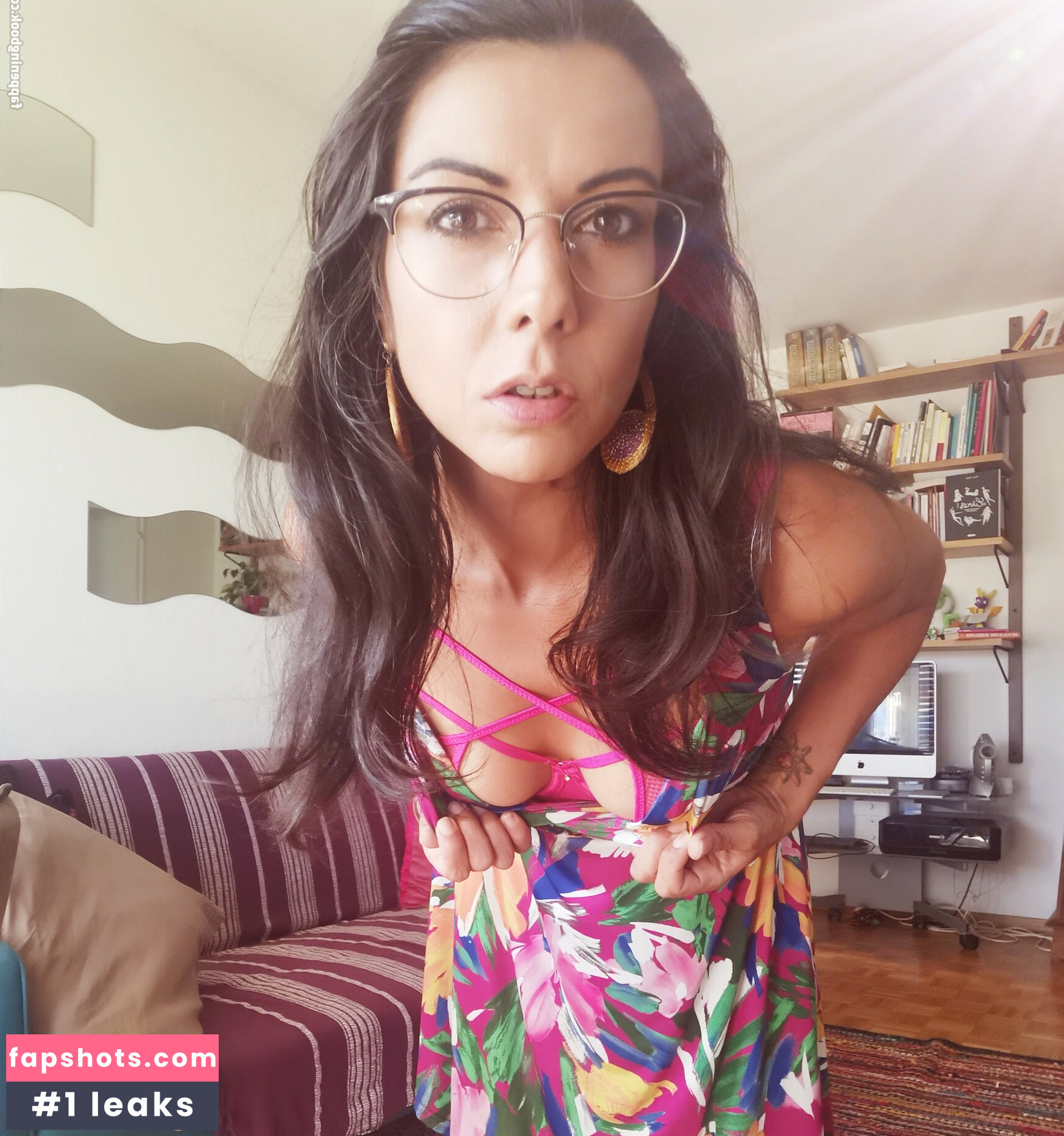 loucharmellefree gallery photo #43