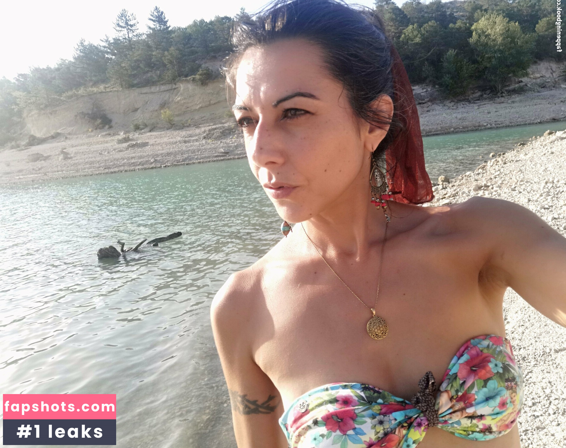 loucharmellefree gallery photo #44