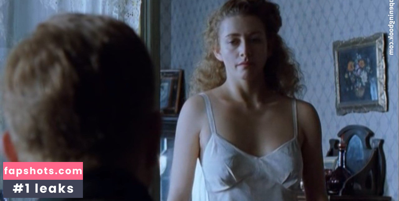 Louisa Clein nude babe gallery