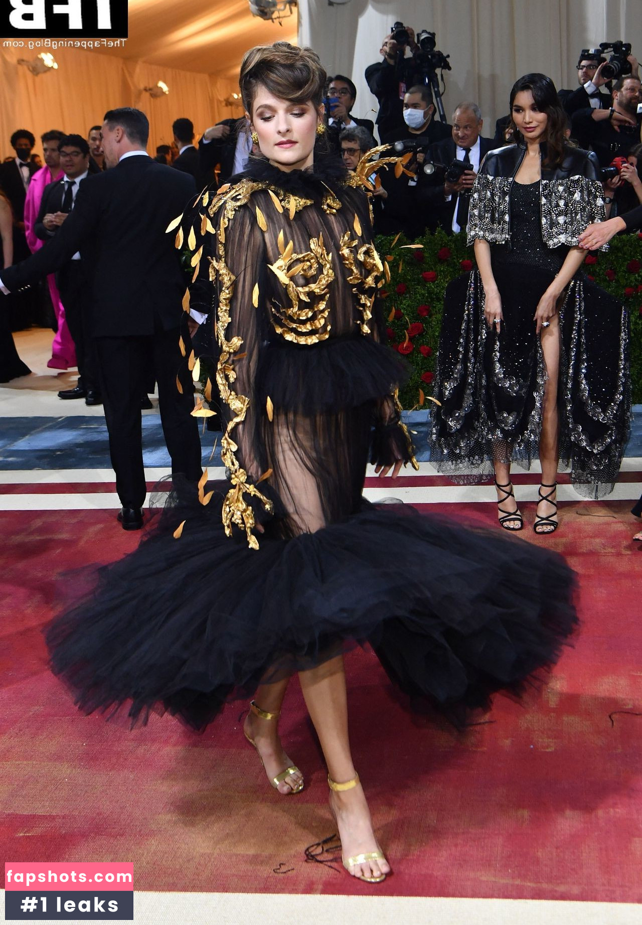 Louisa Jacobson gallery photo #7