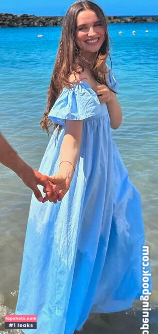 Louisa Jindaoui gallery photo #19