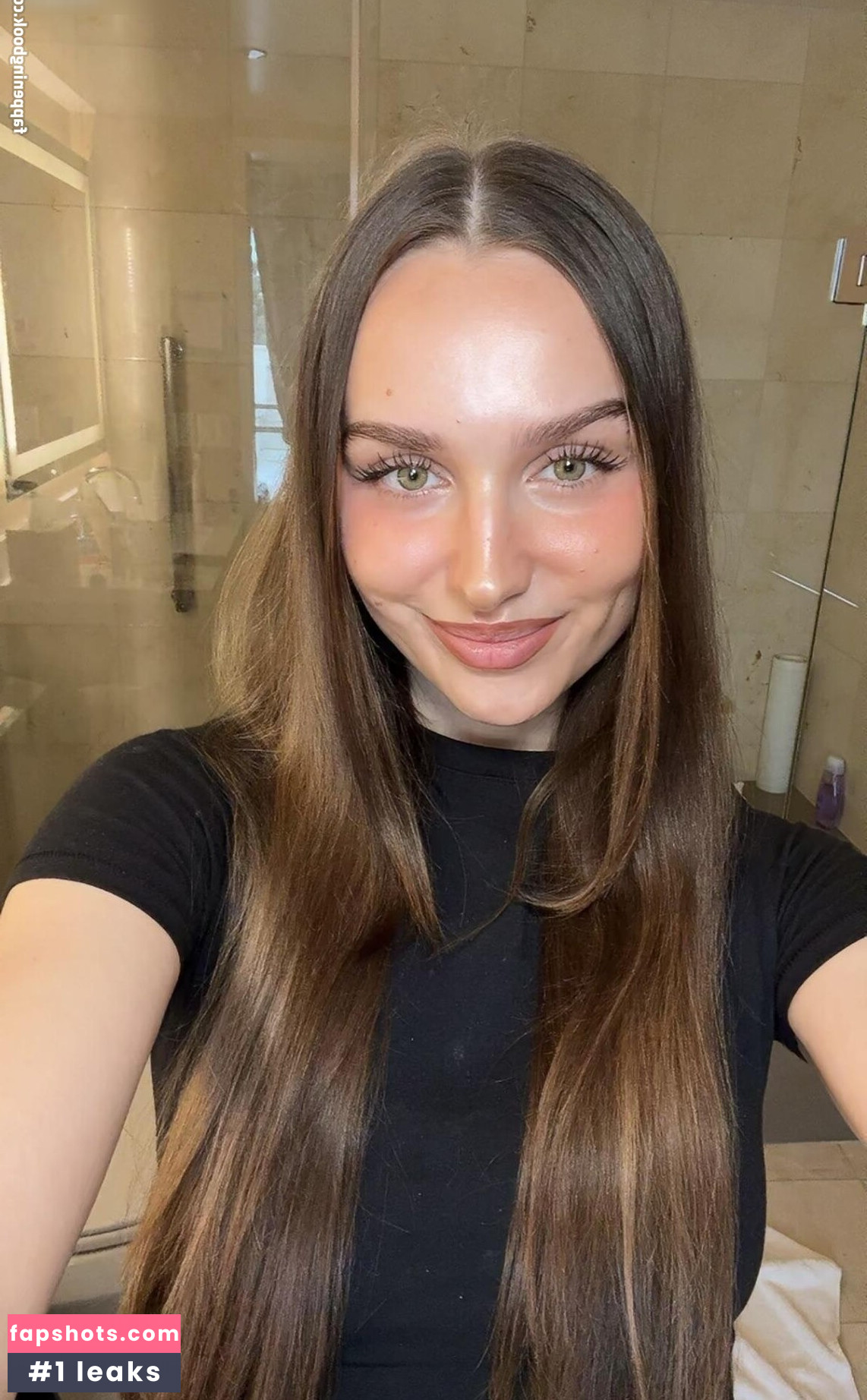 Louisa Jindaoui gallery photo #5