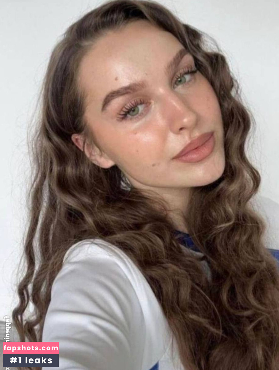 Louisa Jindaoui gallery photo #7