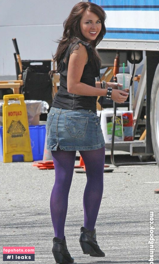 Louisa Lytton gallery photo #35