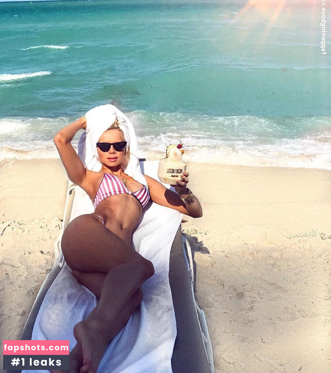 Louisa Warwick Nacktheit OnlyFans Fotos #267 - Fapshots