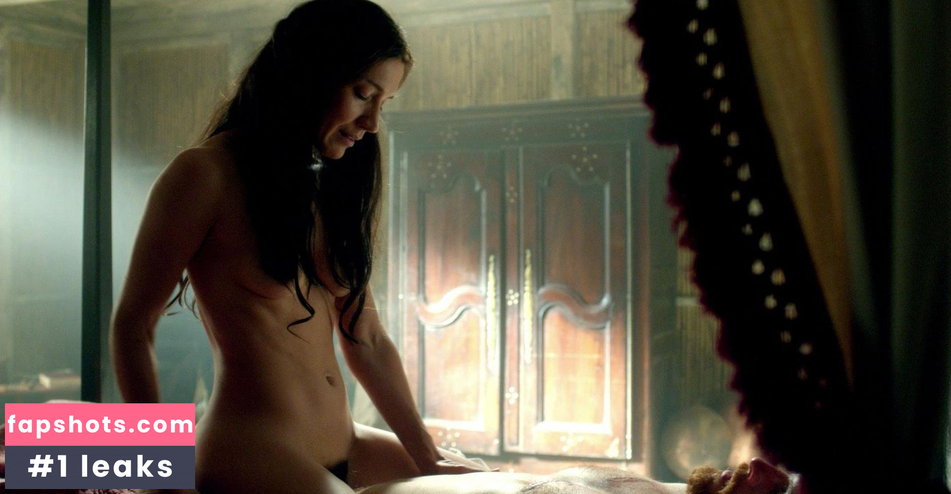 Louise Barnes gallery photo #14