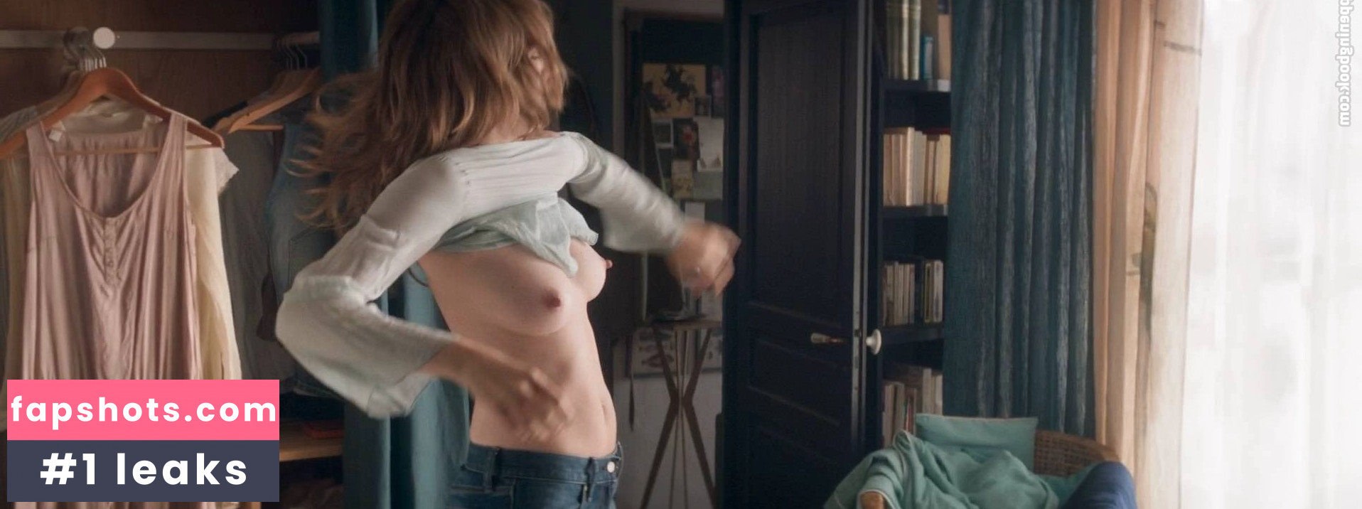 Louise Bourgoin gallery photo #17