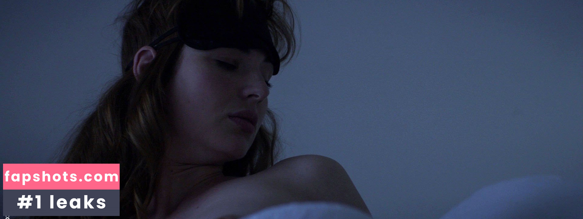 Louise Bourgoin gallery photo #31