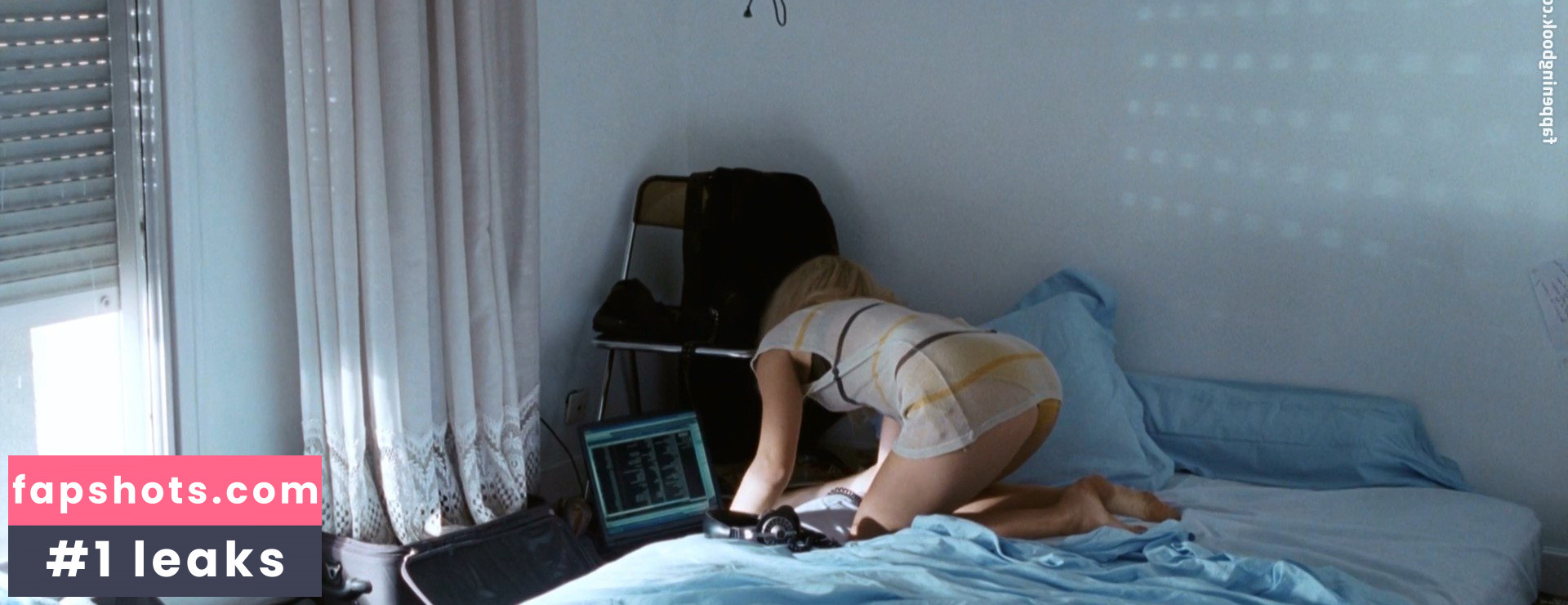 Louise Bourgoin gallery photo #47